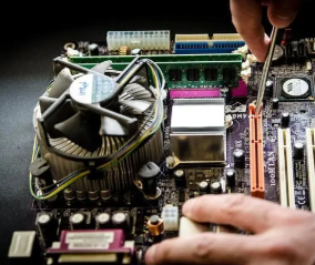 系统组装电脑/提供电脑保养、病毒查杀、开关机故障